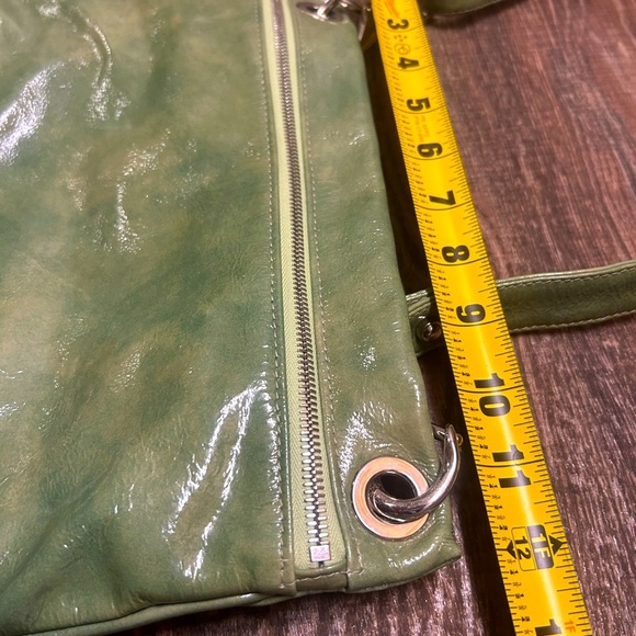 Christopher Kon NWOT Sleek Green Shoulder Bag with Glossy Finish - Picture 11 of 13